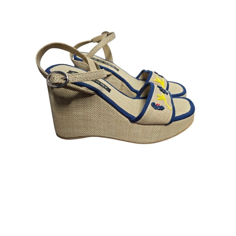 Vintage Y2K Nine West Woven Beige Embroidered Platform Sandal